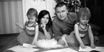 Family History Project: Uncover Your Roots & Connect with Generations - Cover Image